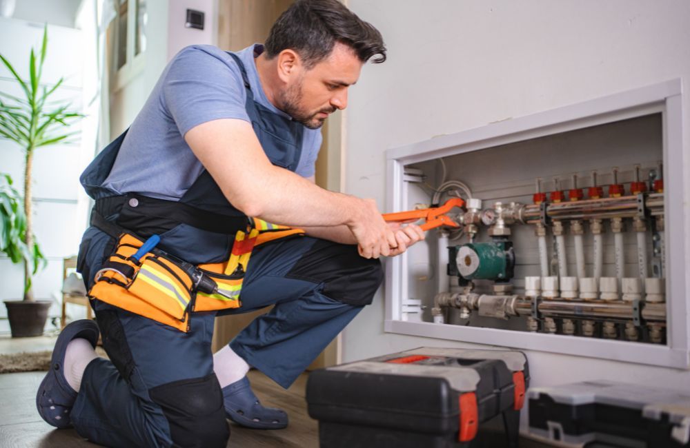 Emergency Plumber Redwood City: What to Do Before Help Arrives